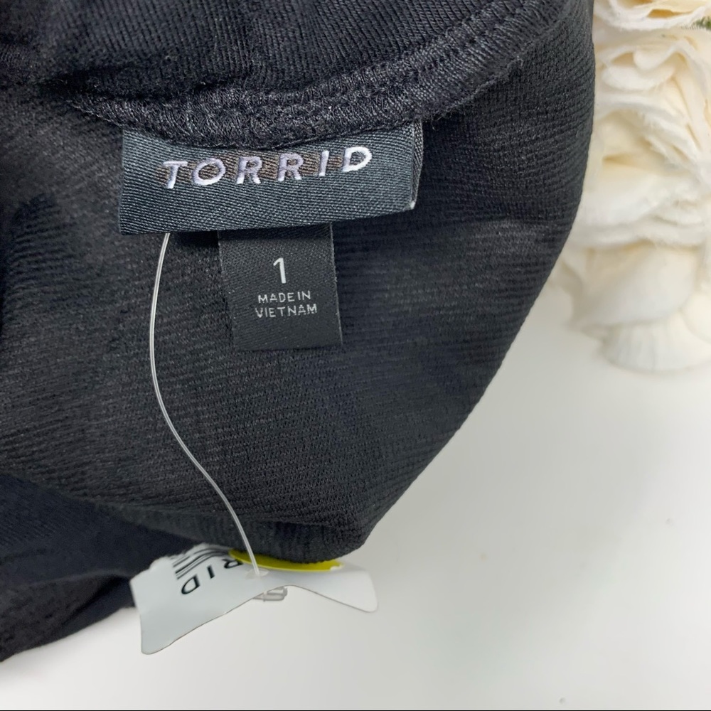 NEW TORRID KNIT CRISSCROSS OFF SHOULDER BODYSUIT - Picture 11 of 13